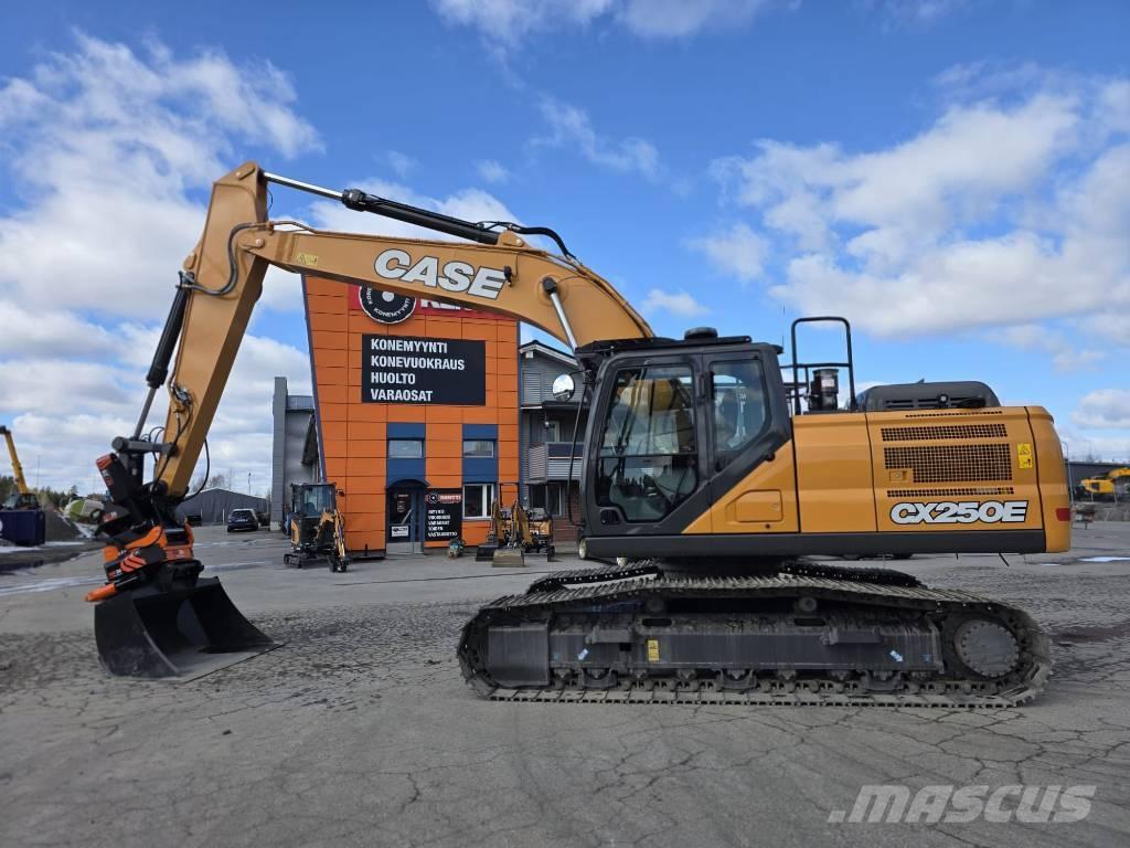 CASE CX 250 E LC Escavadoras de rastos