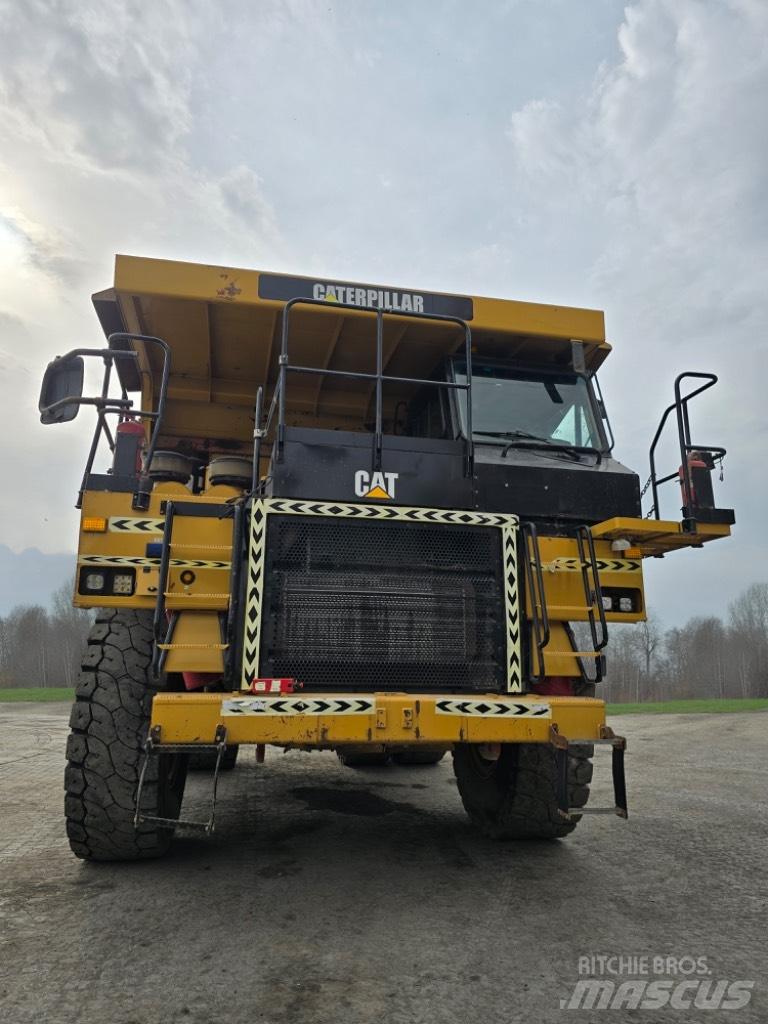 CAT 773 E Camiőes dumper basculantes rígidos
