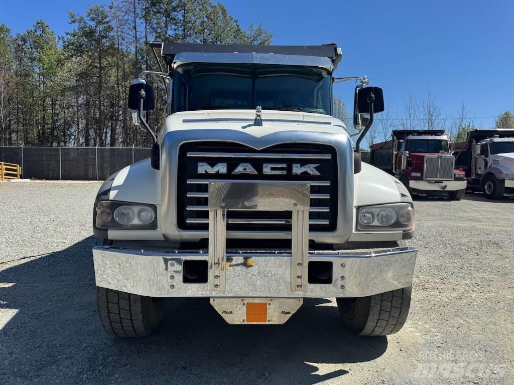 Mack Granite GU 433 Camiões basculantes