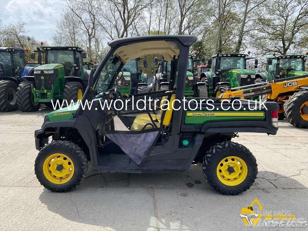 John Deere XUV 865 UTVs