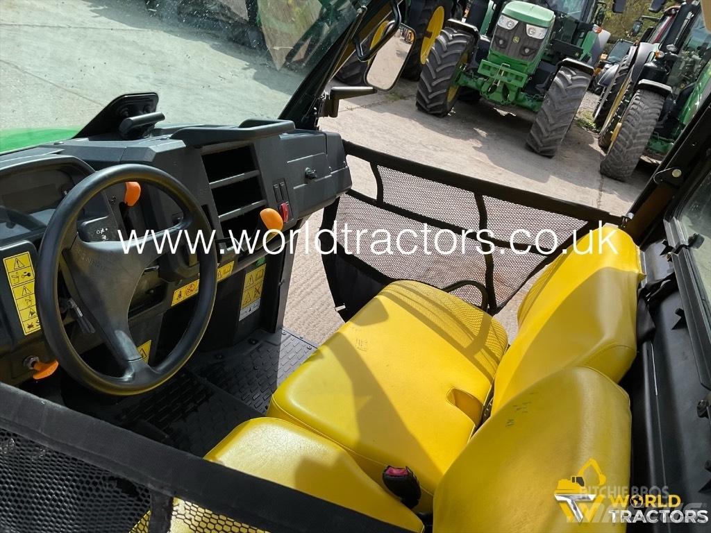 John Deere XUV 865 UTVs