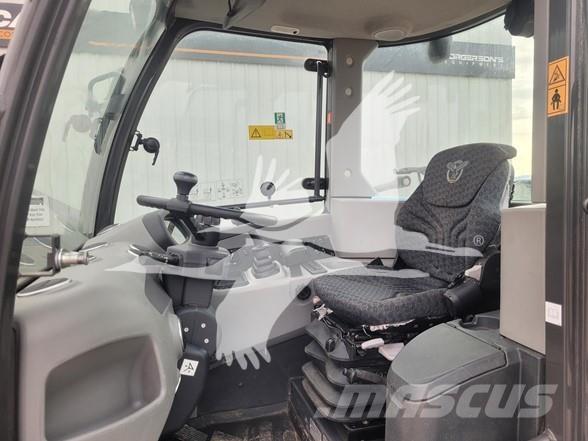 CASE 221F Pás carregadoras de rodas