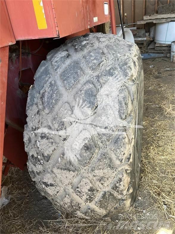 Case IH 8580 Enfardadeira de fardos quadrados
