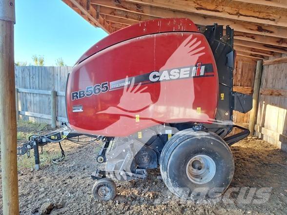 Case IH RB565 Enfardadeira de rolos
