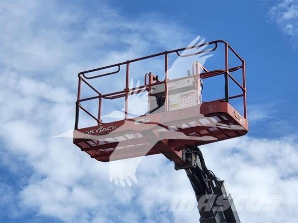 SkyJack SJ82T Elevadores braços Telescópicos