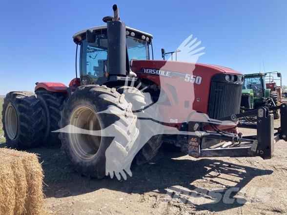 Versatile 550 Tratores Agrícolas usados
