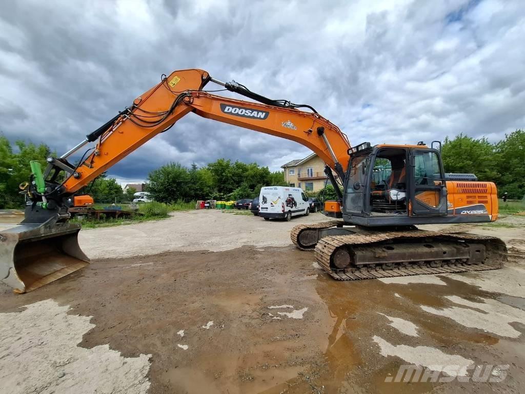 Doosan DX 225 LC-5 Escavadoras de rastos