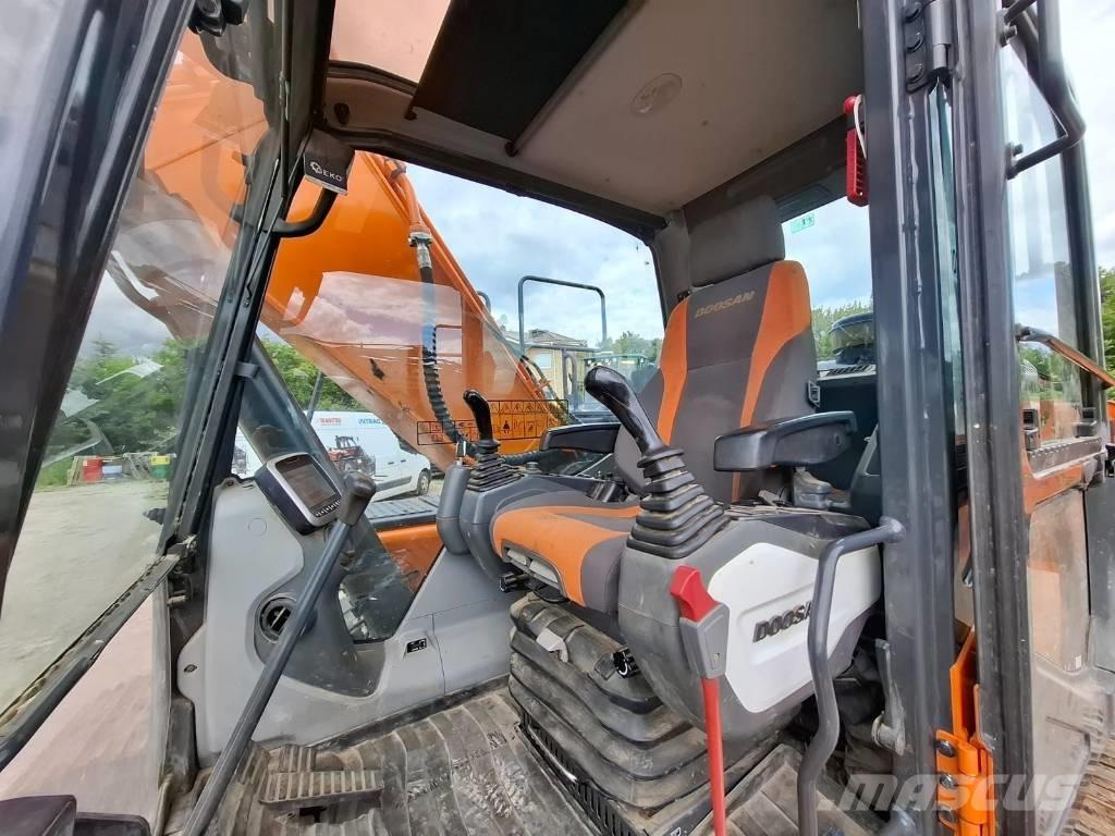 Doosan DX 225 LC-5 Escavadoras de rastos