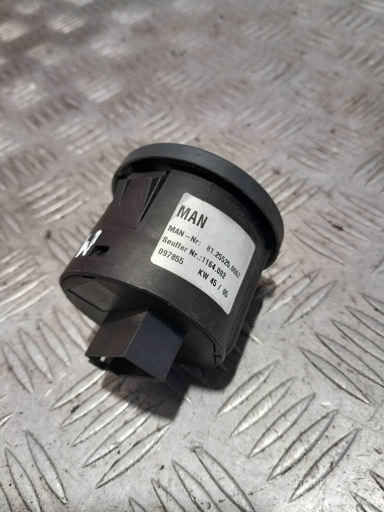 MAN TGM  81255250193 Cabines e interior