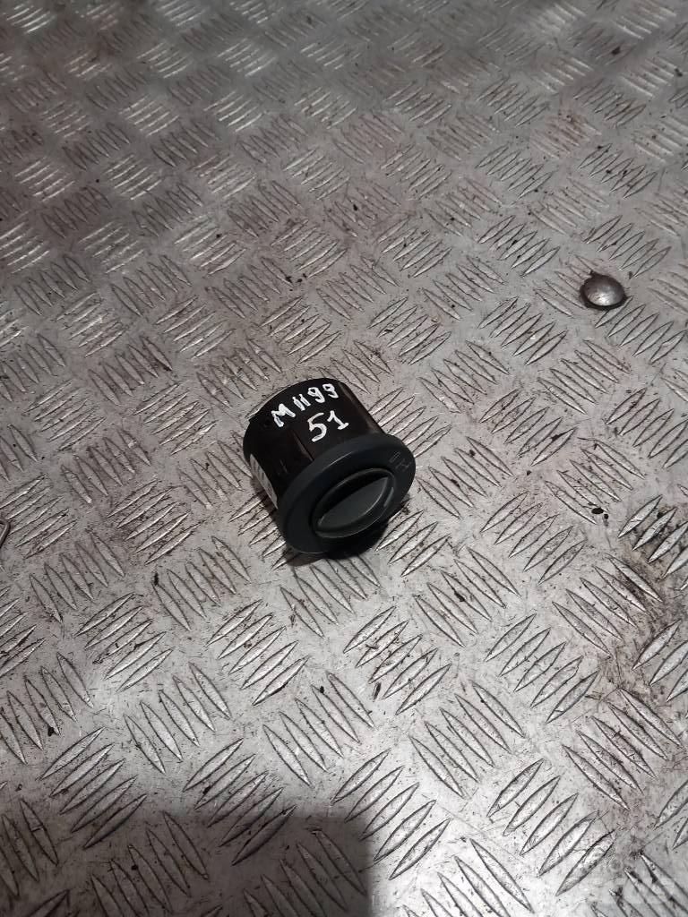 MAN TGM  81255250193 Cabines e interior