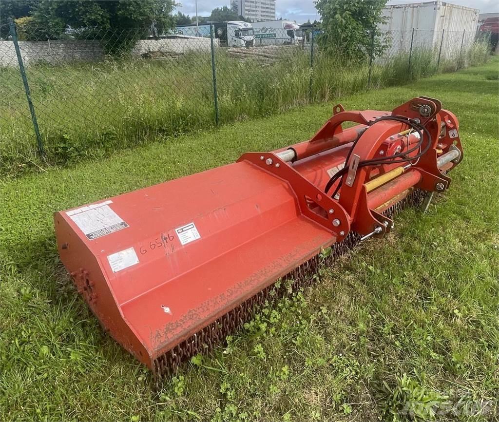 Seppi OLS/CAL 300 Gadanheiras e cortadores de folhas para pastos