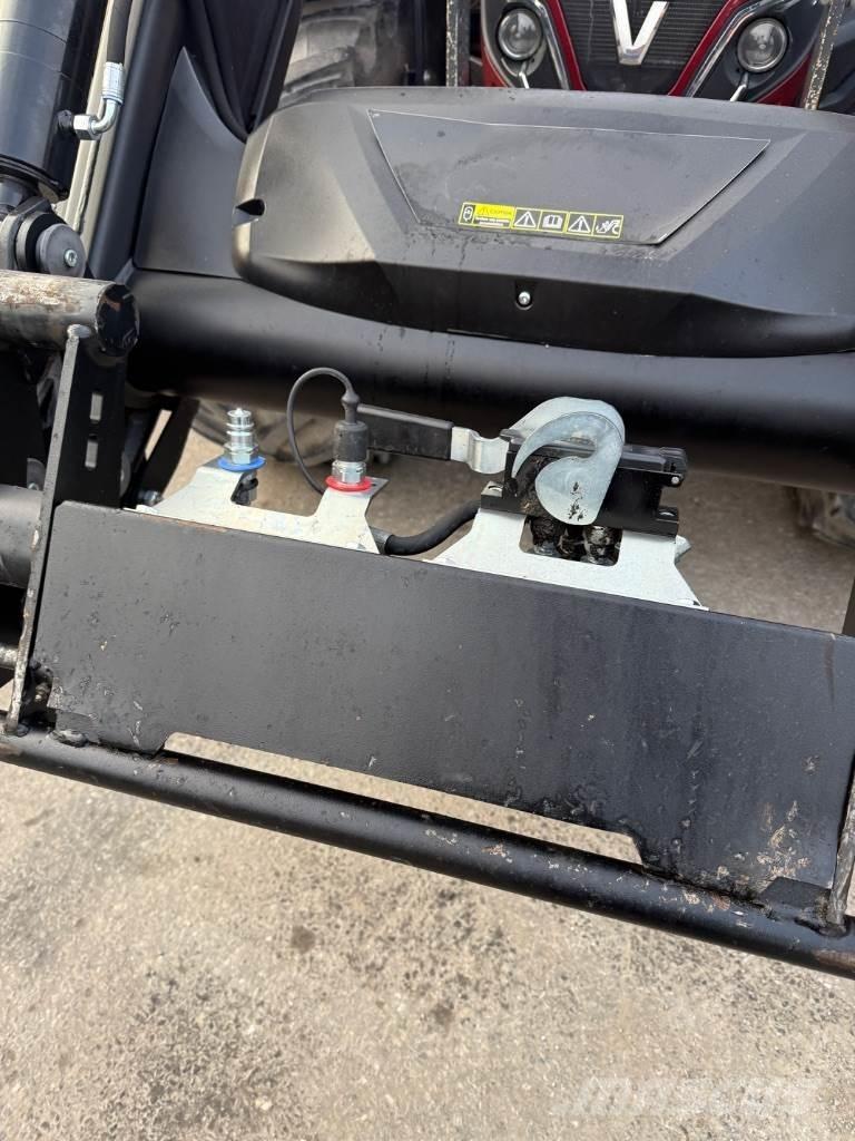 Valtra T234 Tratores Agrícolas usados