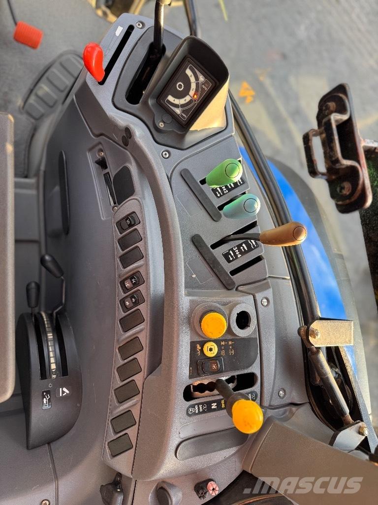 New Holland T 6030 Tratores Agrícolas usados
