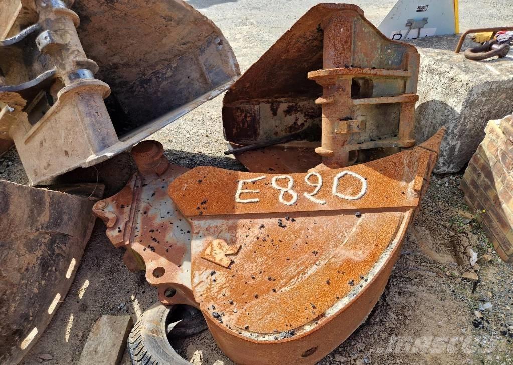 JCB JS 145 W Escavadoras de rodas