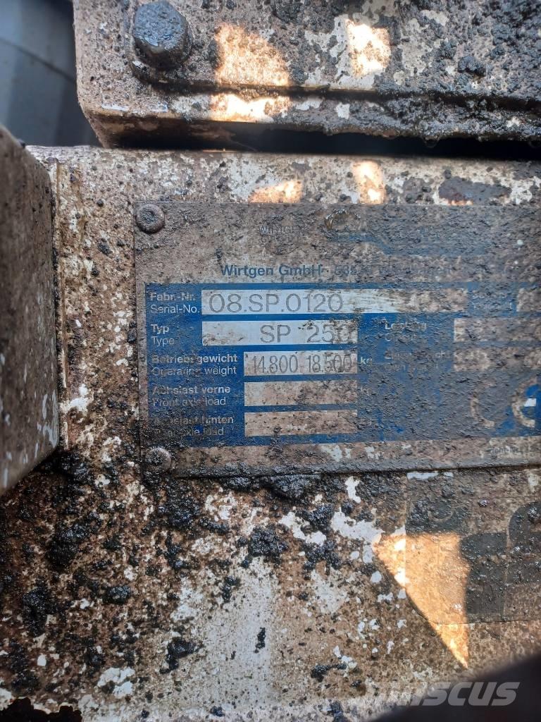 Wirtgen SP250 Cofragem
