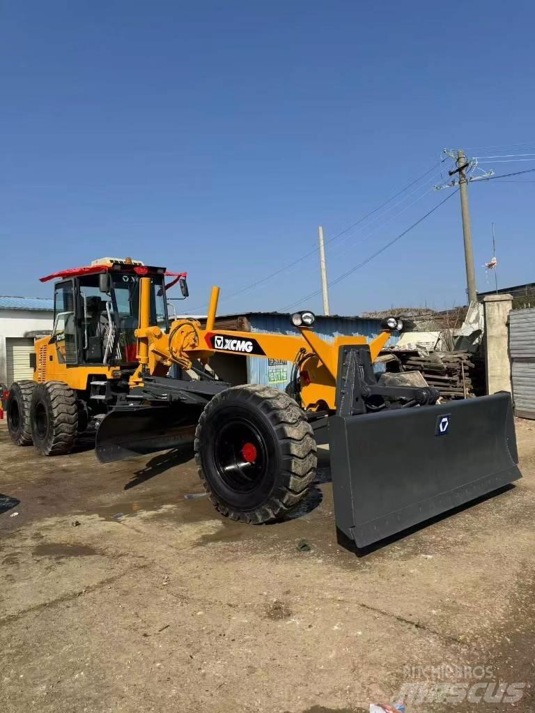 XCMG GR 2153 Motoniveladoras