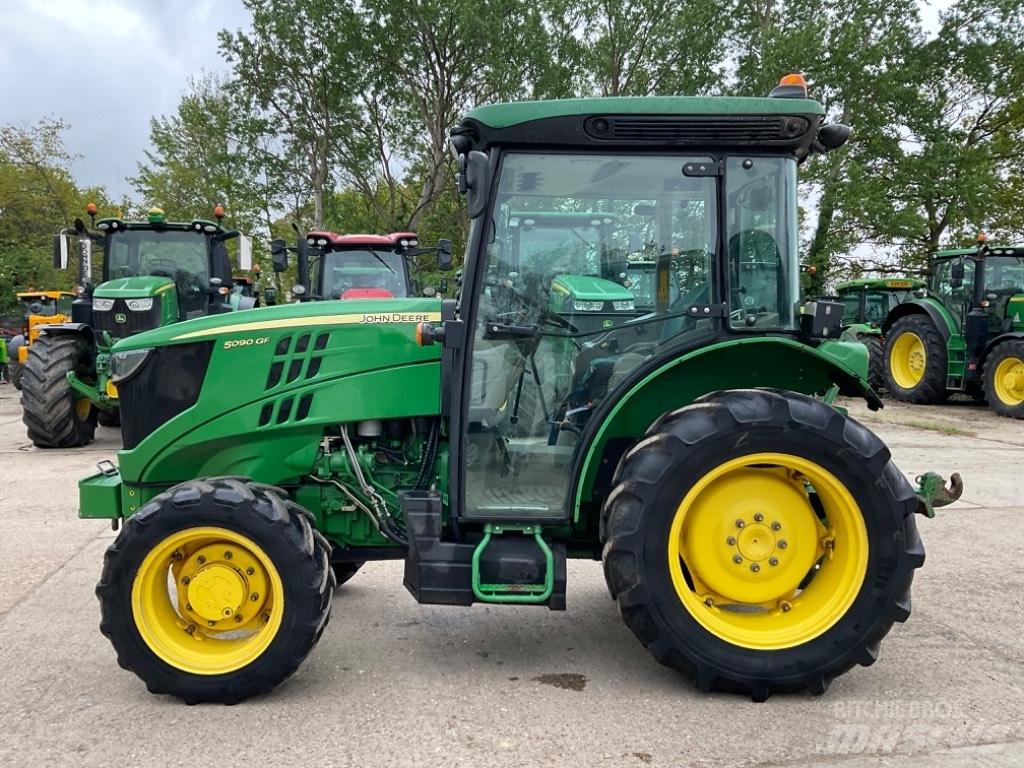 John Deere 5090 GF Tratores Agrícolas usados