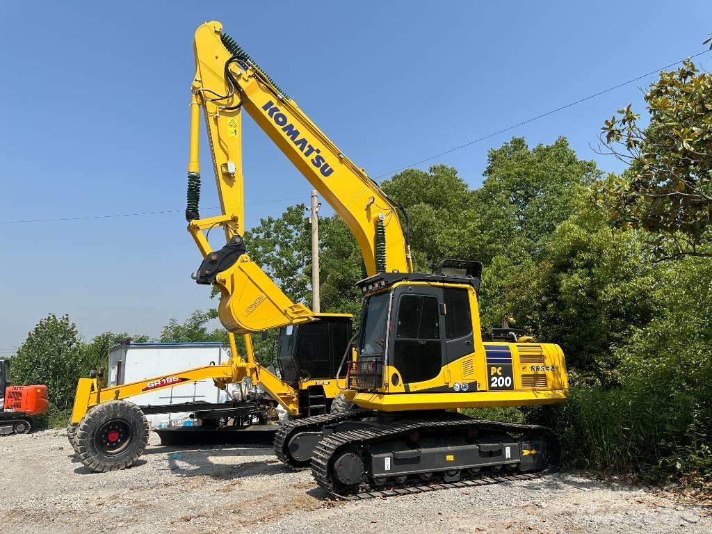 Komatsu PC200-8 Escavadoras de rastos
