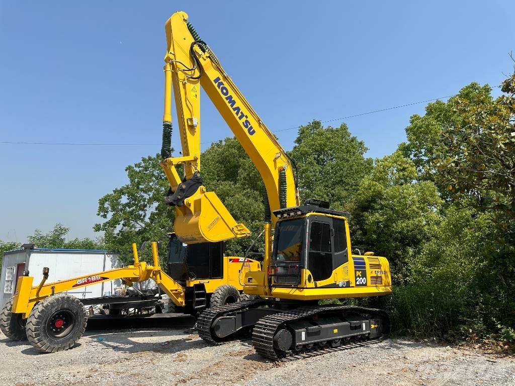 Komatsu PC200-8 Escavadoras de rastos