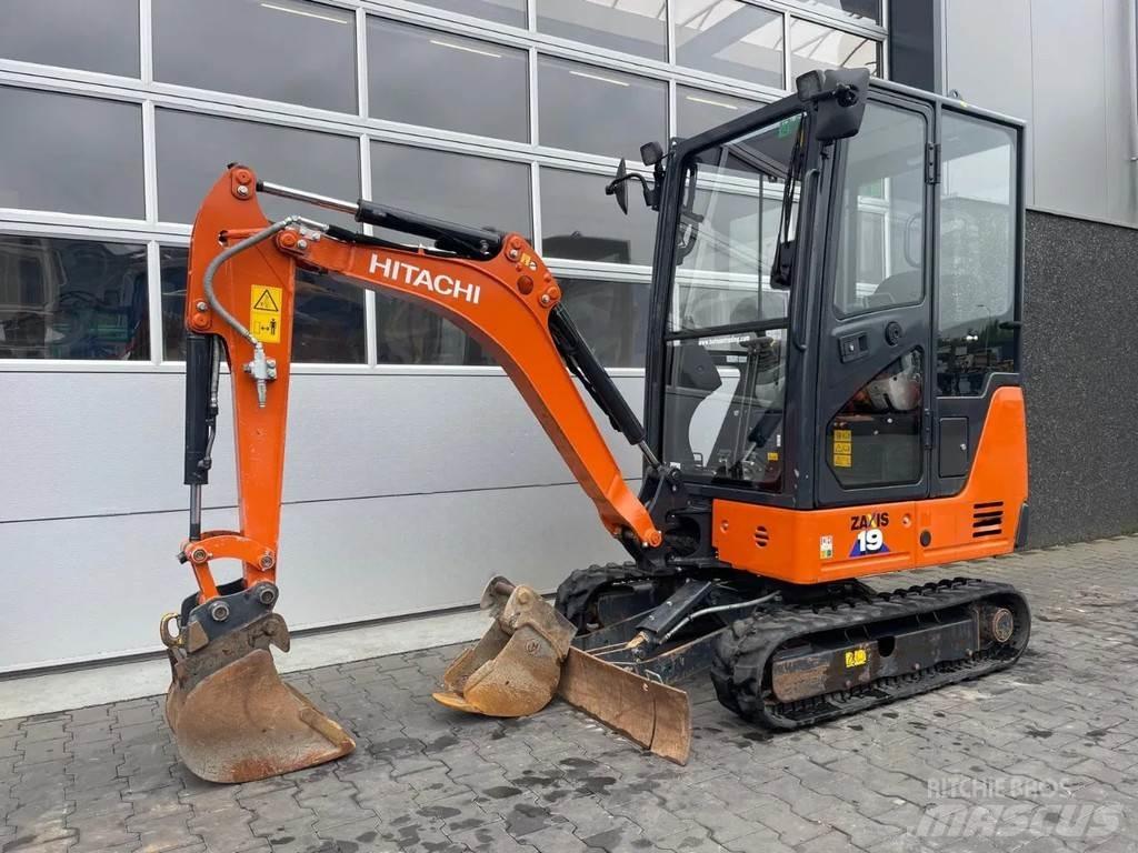Hitachi ZX19-6 Mini Escavadoras <7t