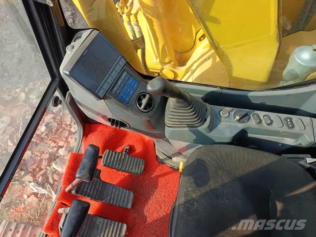 Komatsu PC 138 Escavadoras de rastos
