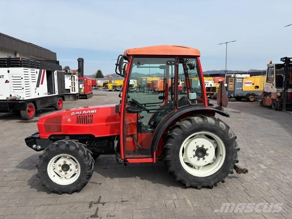 Goldoni STAR 85 Tratores Agrícolas usados