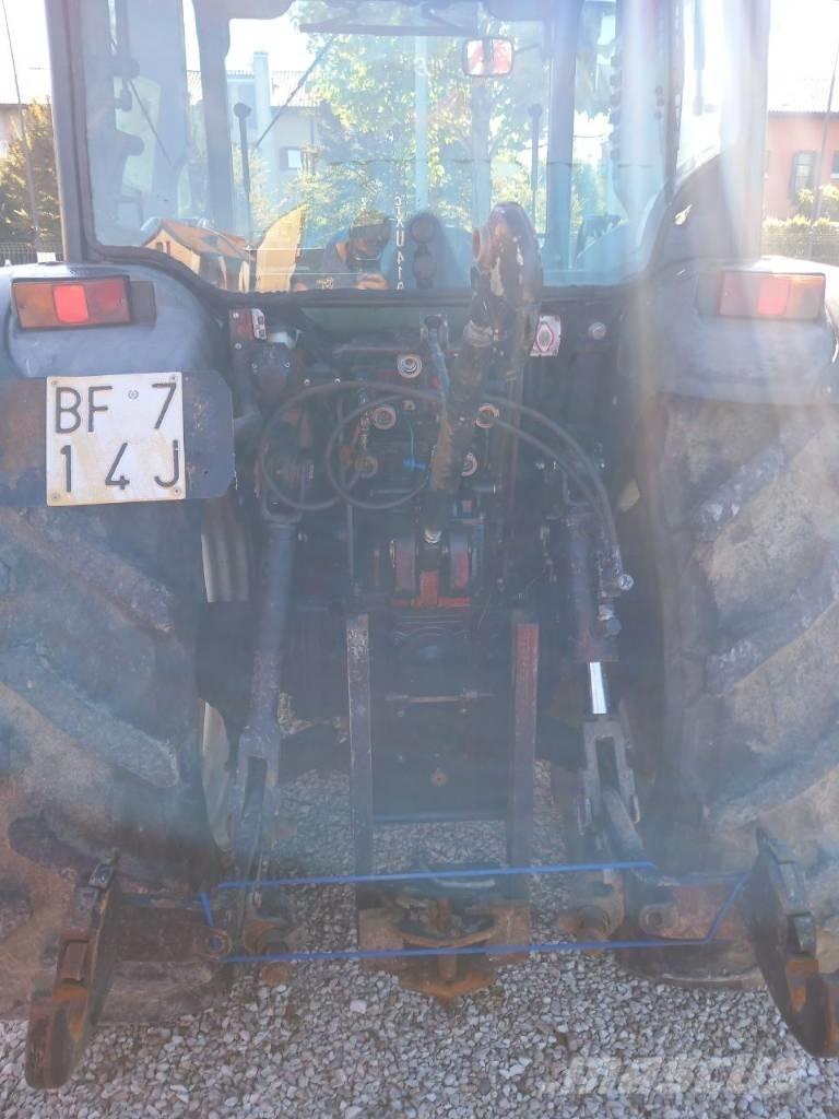 New Holland T4040F Tratores Agrícolas usados