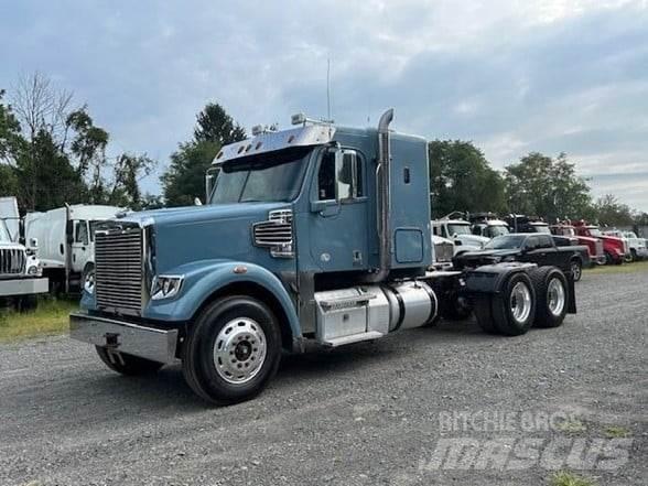 Freightliner 122SD Tractores (camiões)