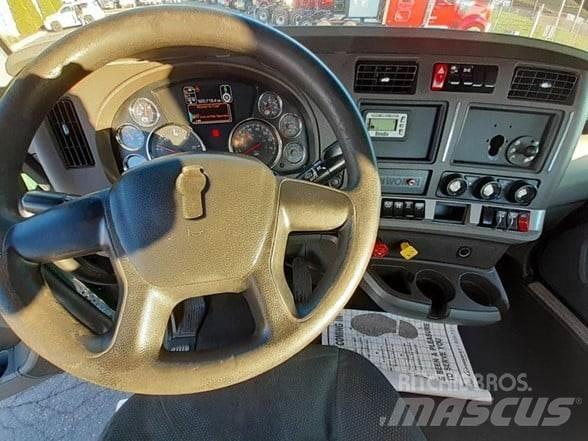 Kenworth T680 Tractores (camiões)