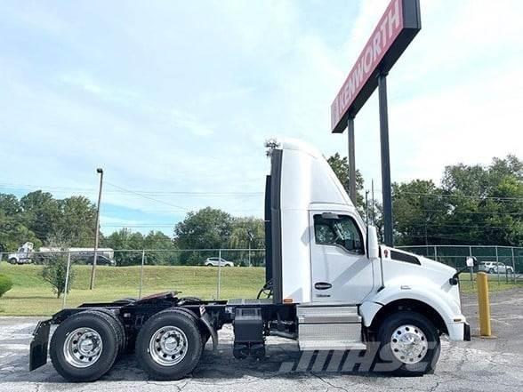 Kenworth T880 Tractores (camiões)