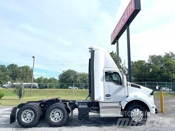 Kenworth T880 Tractores (camiões)