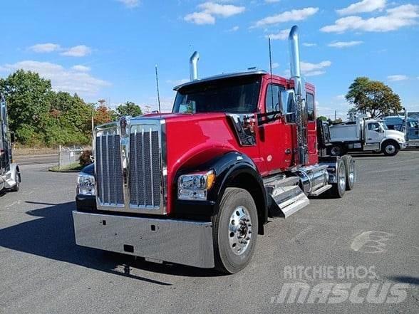 Kenworth W990 Tractores (camiões)