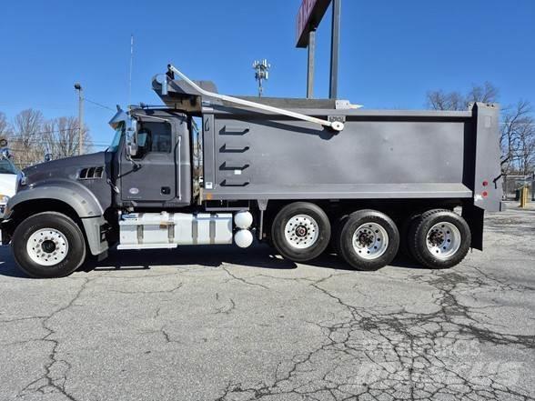 Mack GRANITE 64FR Camiões basculantes