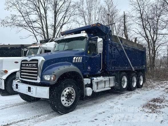 Mack GRANITE 64FR Camiões basculantes