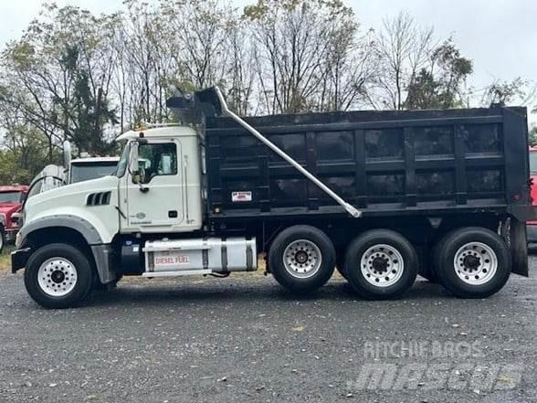 Mack GRANITE GU713 Camiões basculantes