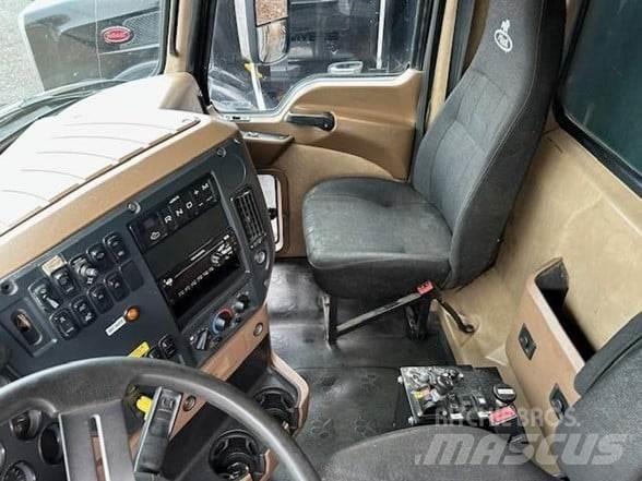 Mack GRANITE GU713 Camiões basculantes
