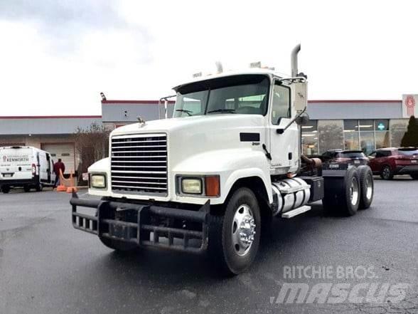Mack PINNACLE CHU613 Tractores (camiões)
