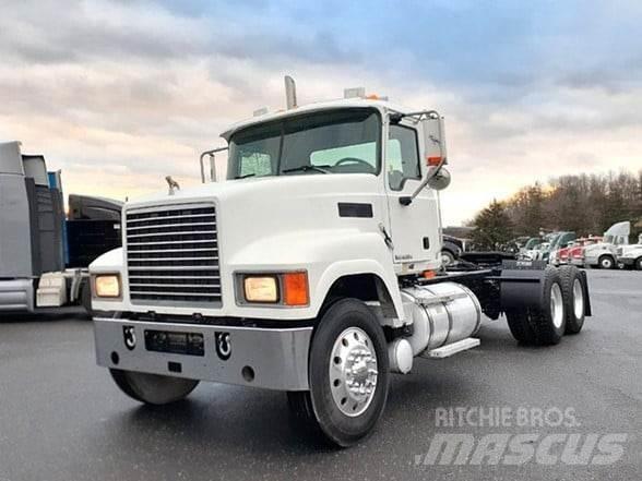 Mack PINNACLE CHU613 Tractores (camiões)