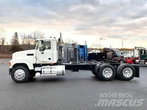 Mack PINNACLE CHU613 Tractores (camiões)