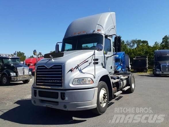 Mack PINNACLE CXU612 Tractores (camiões)