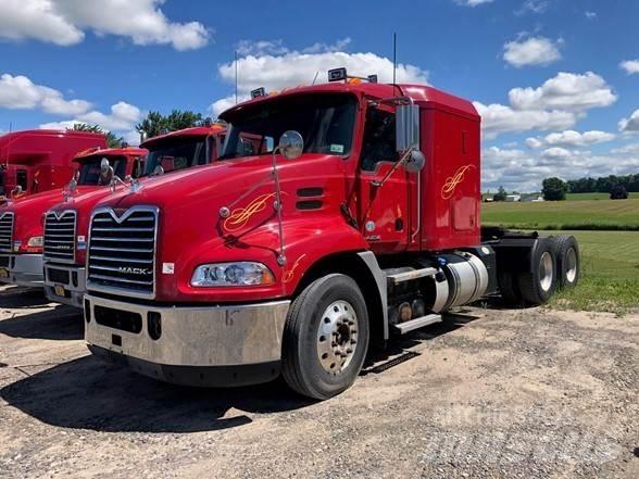 Mack PINNACLE CXU613 Tractores (camiões)