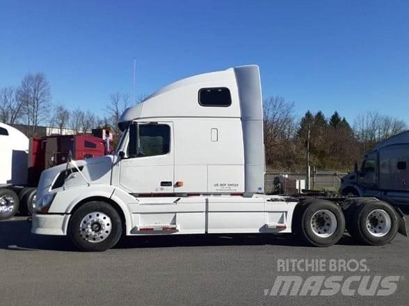 Volvo VNL64T670 Tractores (camiões)