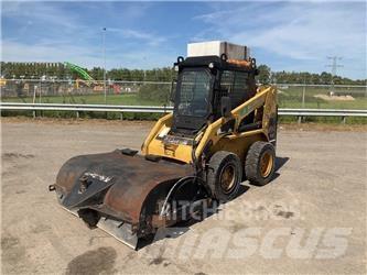 CAT 246 Carregadoras de direcção deslizante