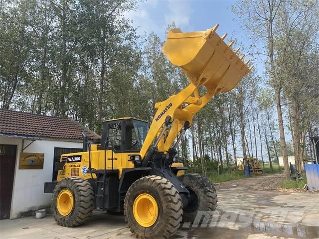 Komatsu WA380 Pás carregadoras de rodas