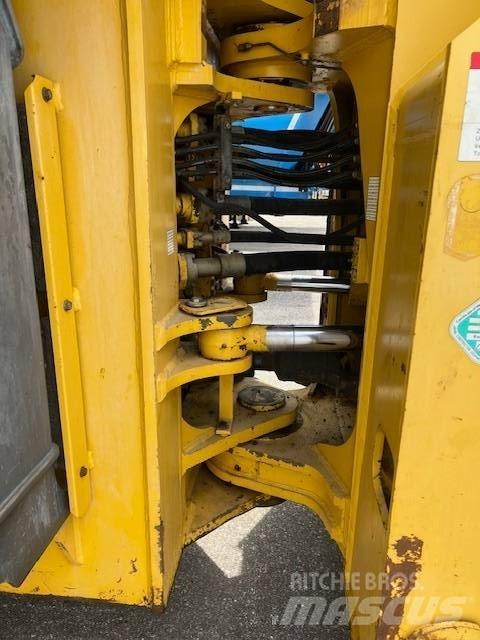 Komatsu WA 600-3 Pás carregadoras de rodas