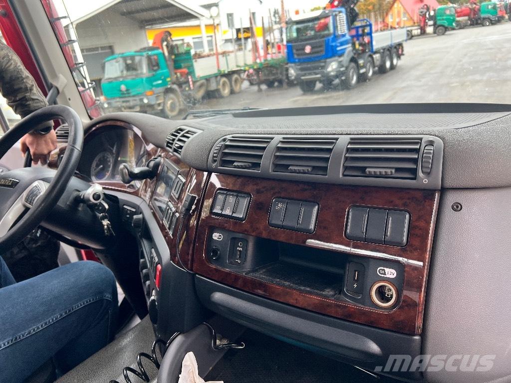 Tatra T158 Camiões estrado/caixa aberta