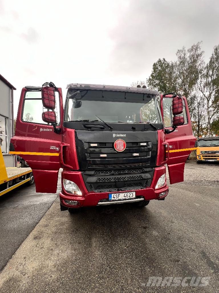Tatra T158 Camiões estrado/caixa aberta