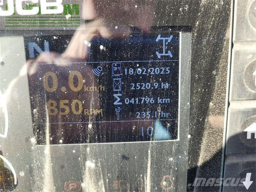 JCB 4220 fastrac Tratores Agrícolas usados