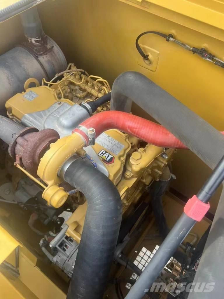 CAT 320 Escavadoras de rastos