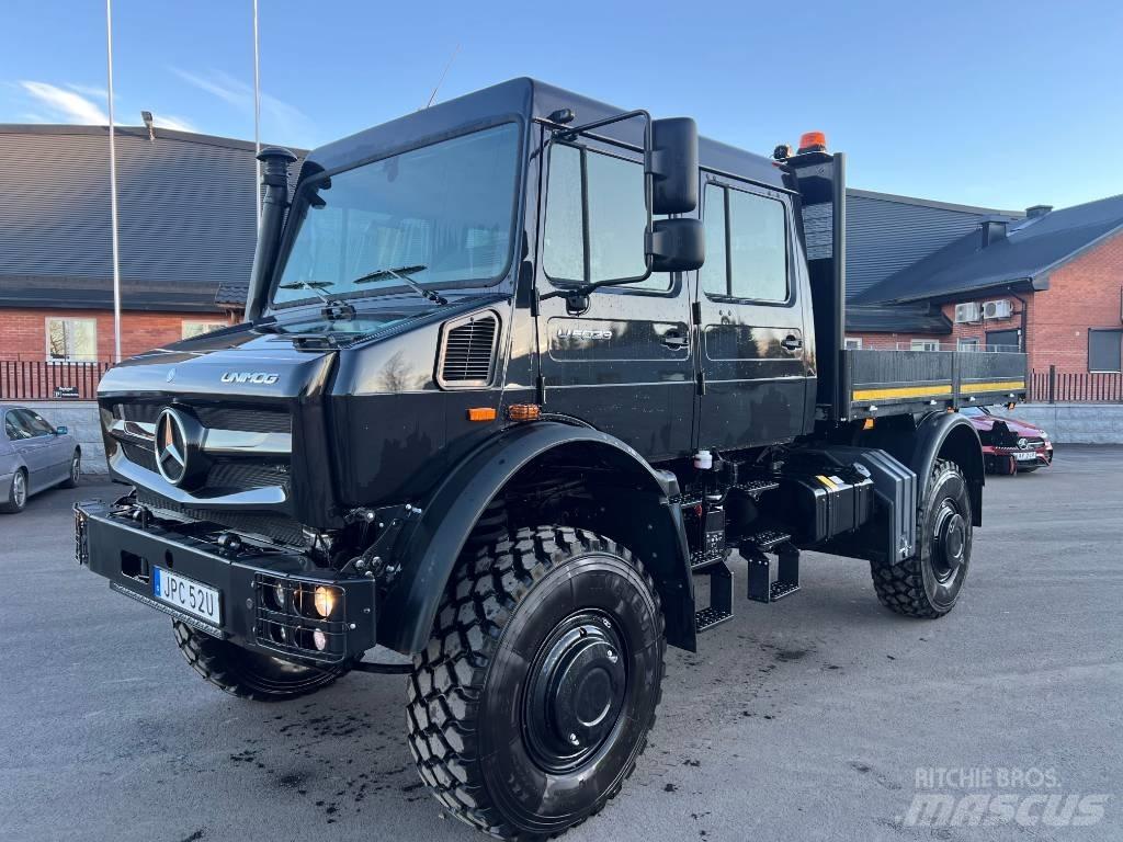 Mercedes-Benz Unimog Camiões estrado/caixa aberta